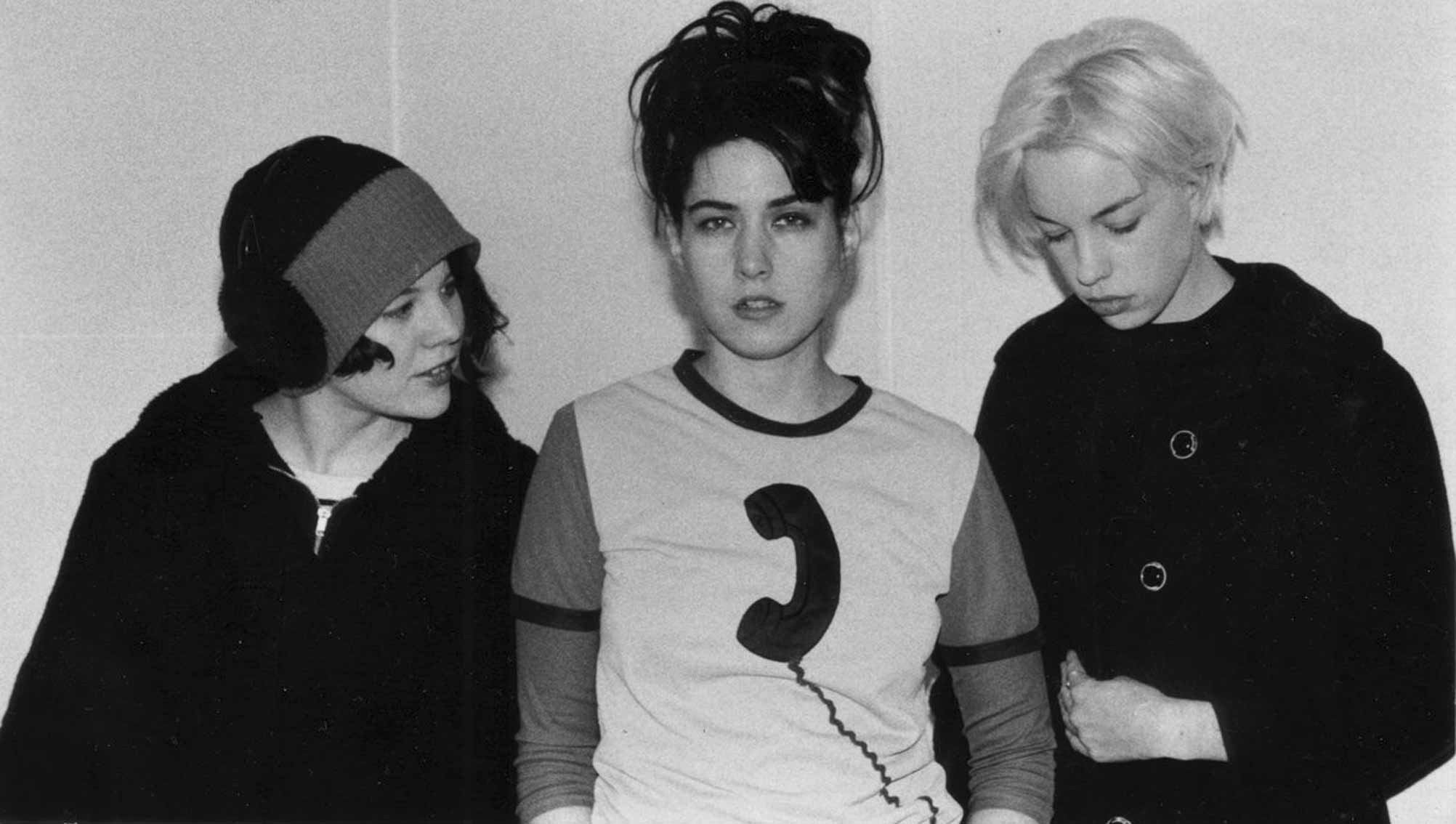 Bikini Kill reprograma su regreso