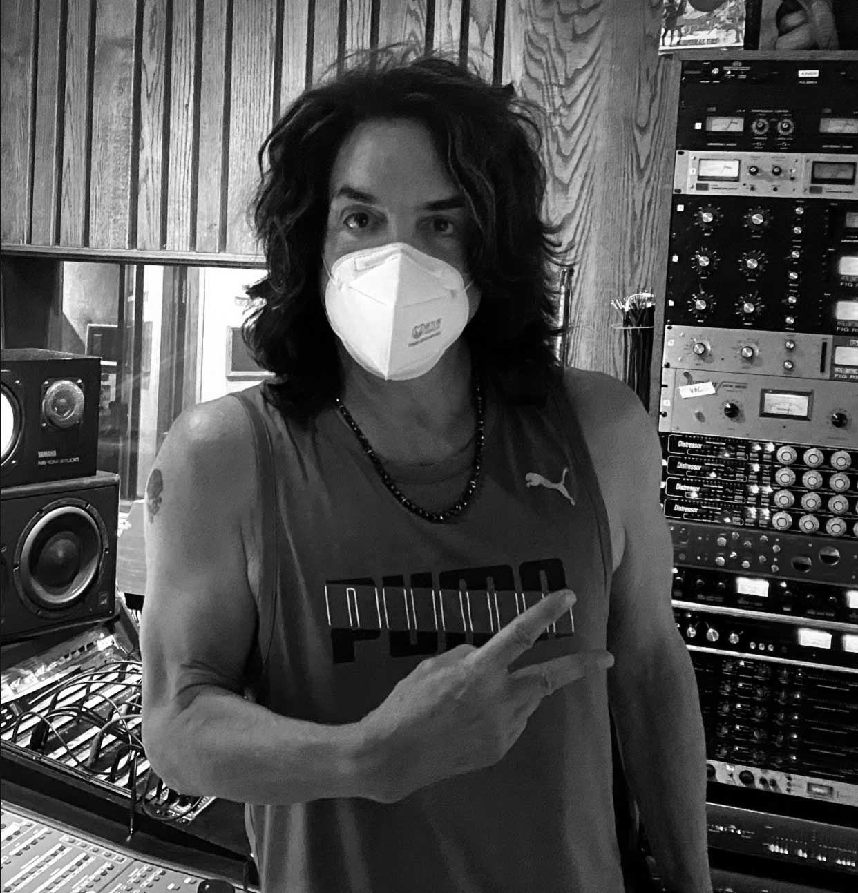 Paul Stanley trabaja en el álbum debut de su proyecto Soul Station