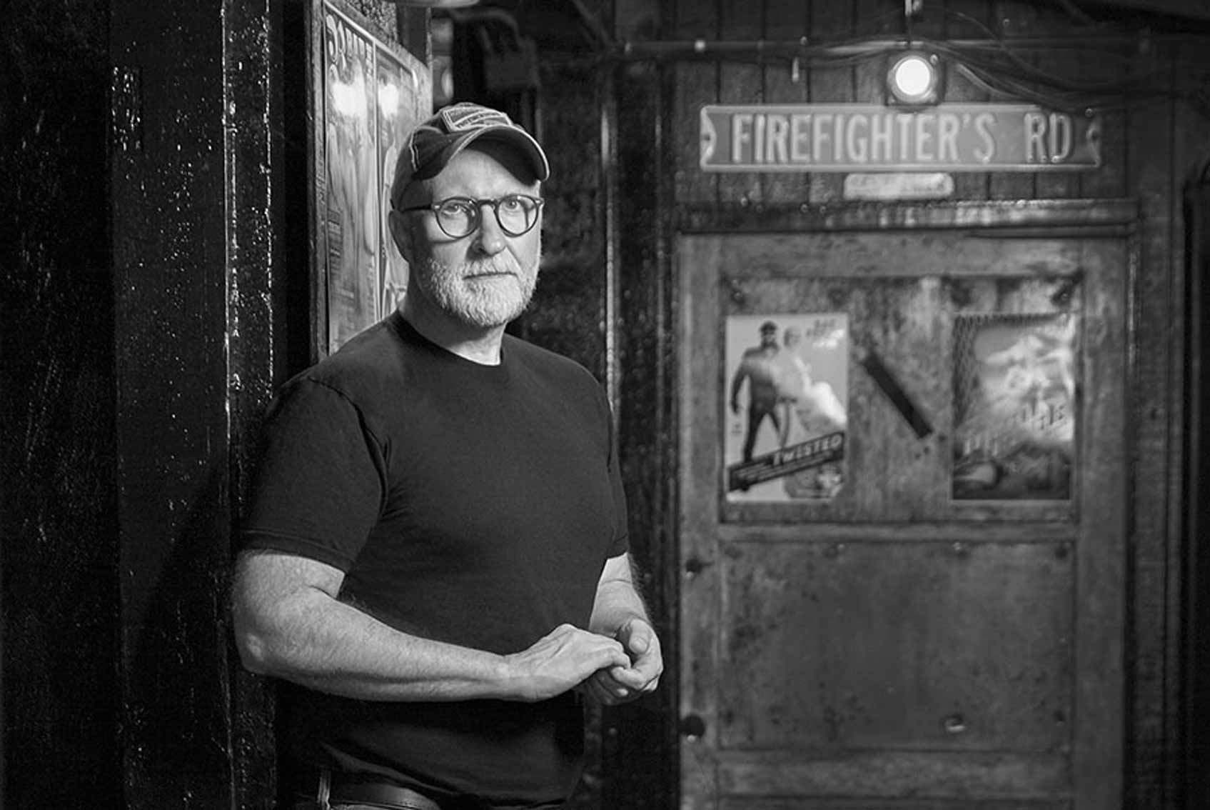 Bob Mould publica video de ‘Forecast of Rain’, segundo single de su próximo disco