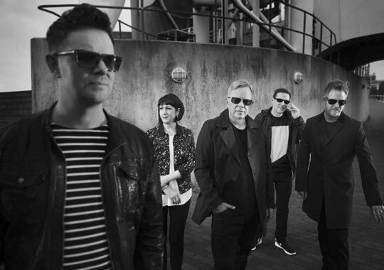 New Order presenta ‘Be a Rebel’